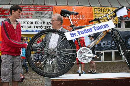 20090531kerekpar28m.jpg