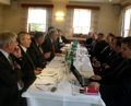 <b>Tal�lkoz� helyi egyh�zi vezet�kkel</b>